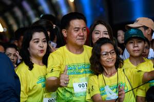 BIB: 801, 901, 220
                            <button type="button" onclick="openModal(21897812)" class="btn btn-primary btn-sm float-right btn-popup" data-toggle="modal" data-target=".modal-high-quality">
                        <i class="fas fa-shopping-cart"></i> Add to Cart
                    </button>
                                            <button type="button" onclick="isThisMe(21897812, true)" class="btn btn-success btn-sm float-right btn-popup btn-isme hidden" data-toggle="tooltip" data-placement="bottom" title="นี่คือรูปของคุณใช่ไหม คลิกที่นี่เพื่อเอาเข้าอัลบั้ม">
                        <i class="fas fa-plus"></i> Add to album
                    </button>
                    <button type="button" onclick="isThisMe(21897812, false)" class="btn btn-warning btn-sm float-right btn-popup btn-isnotme hidden">
                        <i class="fas fa-ban"></i> Remove from album
                    </button>